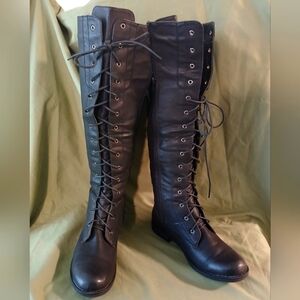 Black Knee-hi Boot